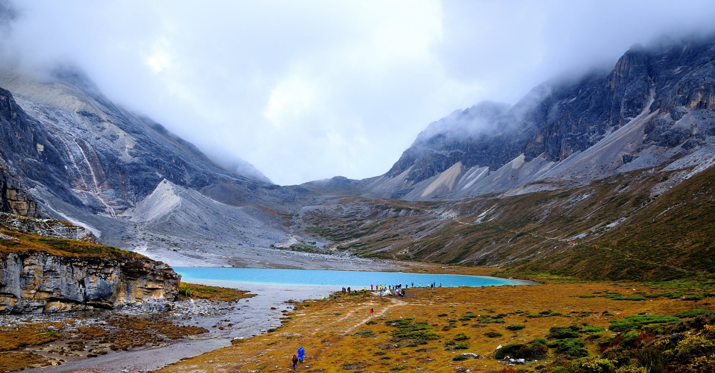 成都租越野車去西藏價格