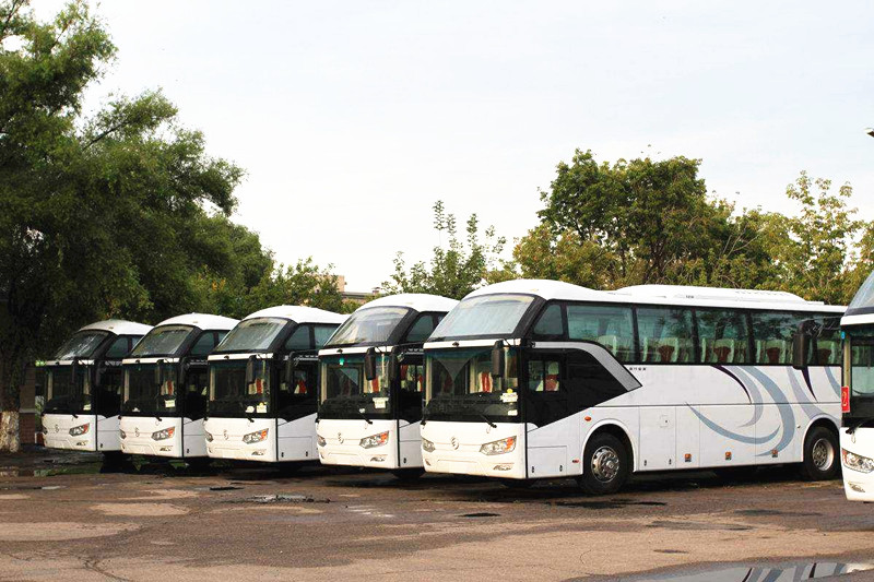 成都包車多少錢