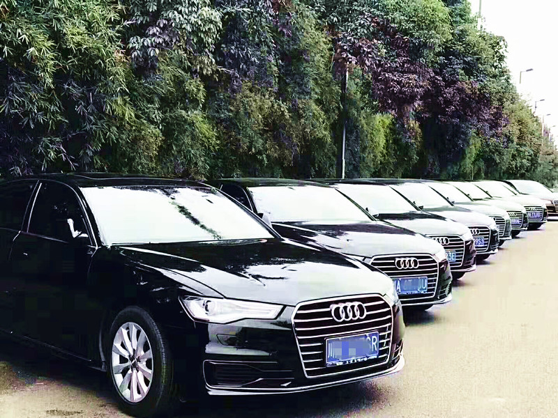 成都春節租奧迪多少錢