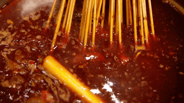 去成都租車自駕游，該吃的吃，該喝的喝