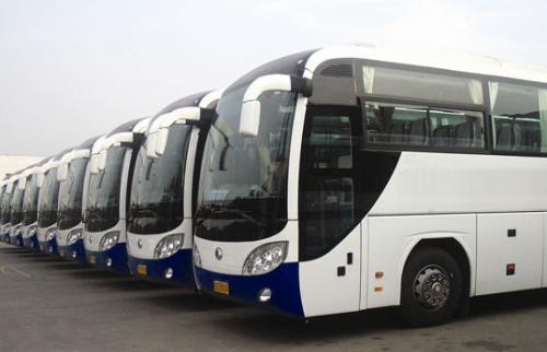 乘客們租大巴車時需要注意什么？