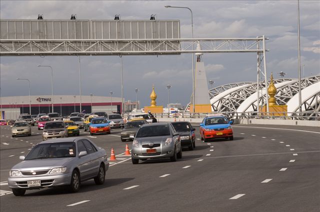 國慶節黃金周即將開始，準備租車自駕旅行了嗎？