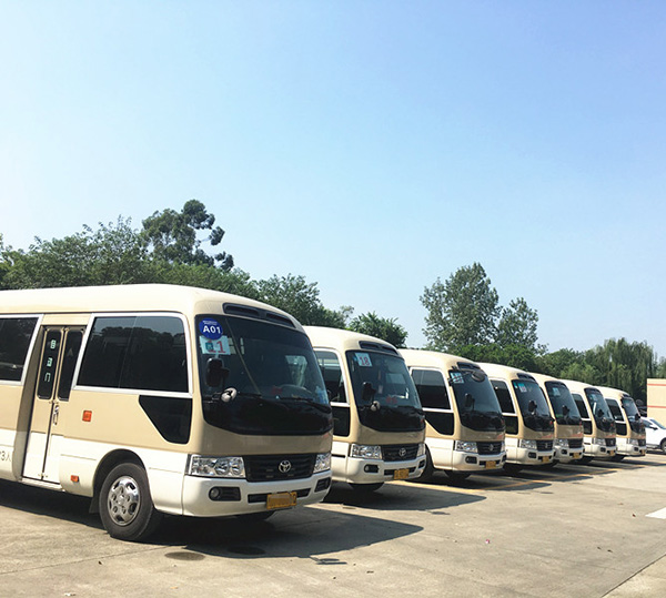 成都考斯特租賃