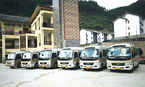 成都中巴車租賃