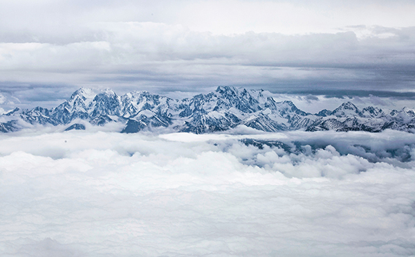 成都租車去達瓦更扎，你要的云海、星空在這里