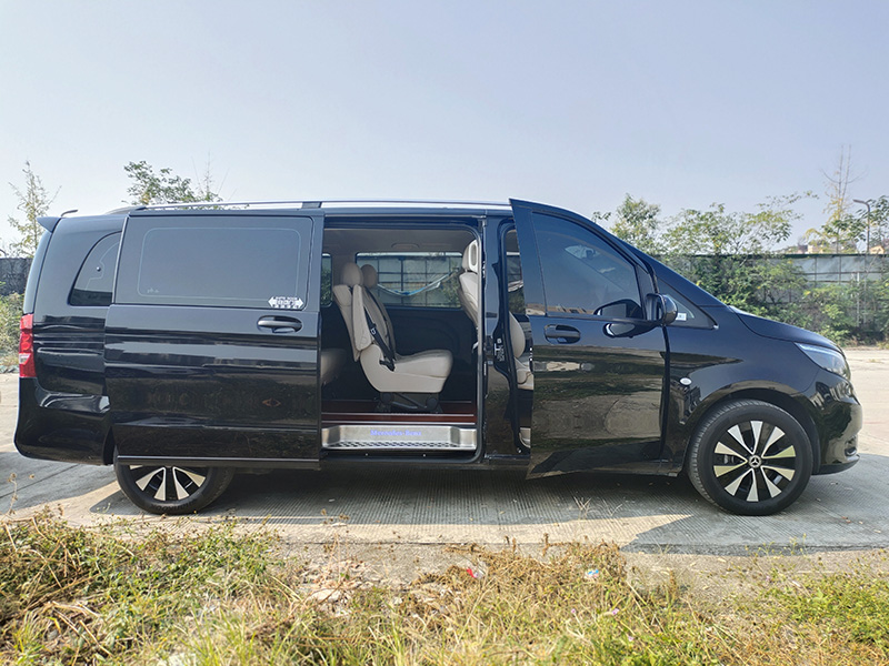 成都租威霆商務車