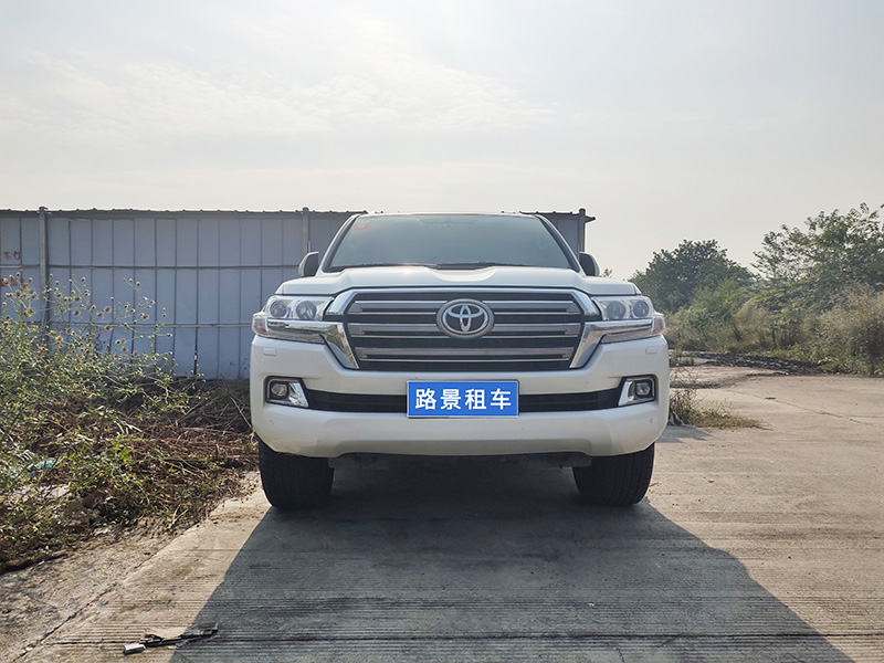 成都租越野車陸地巡洋艦